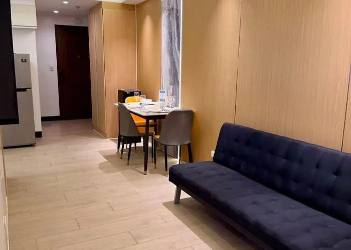 Apartment Venice Luxe Stylish, 1 Bedroom, Pool, Netflix, Kitchen, Canal Mall Access For 3 Guests Only Manila