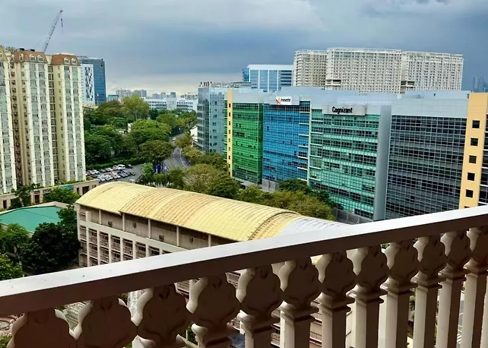 Venice Luxe Stylish, 1 Bedroom, Pool, Netflix, Kitchen, Canal Mall Access For 3 Guests Only Apartment Manila