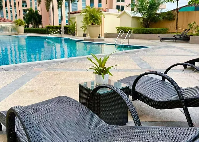 Apartment Venice Luxe Stylish, 1 Bedroom, Pool, Netflix, Kitchen, Canal Mall Access For 3 Guests Only *