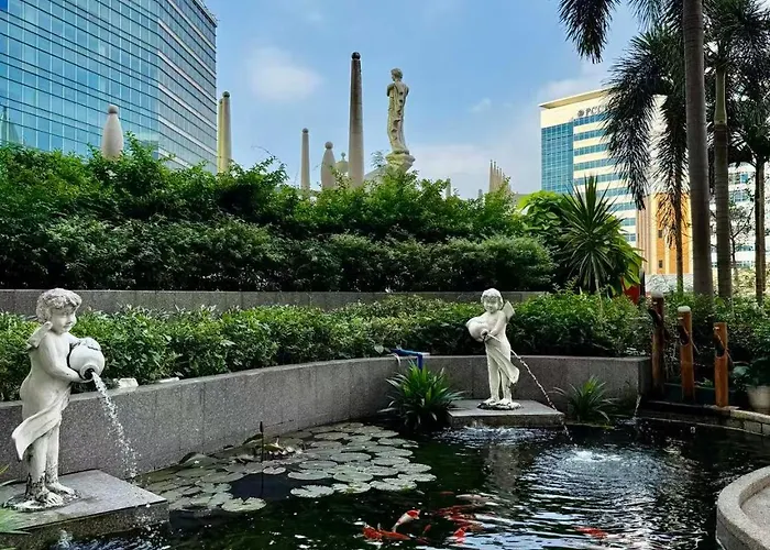 Venice Luxe Stylish, 1 Bedroom, Pool, Netflix, Kitchen, Canal Mall Access For 3 Guests Only