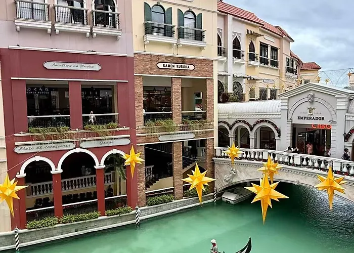 Venice Luxe Stylish, 1 Bedroom, Pool, Netflix, Kitchen, Canal Mall Access For 3 Guests Only *