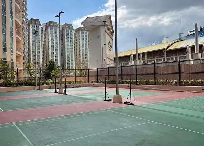 Venice Luxe Stylish, 1 Bedroom, Pool, Netflix, Kitchen, Canal Mall Access For 3 Guests Only Apartment Manila